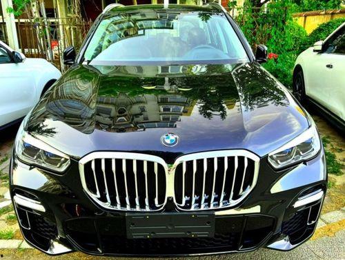 宝马x5l国产开车视频,驾驭之美，尽在这一刻